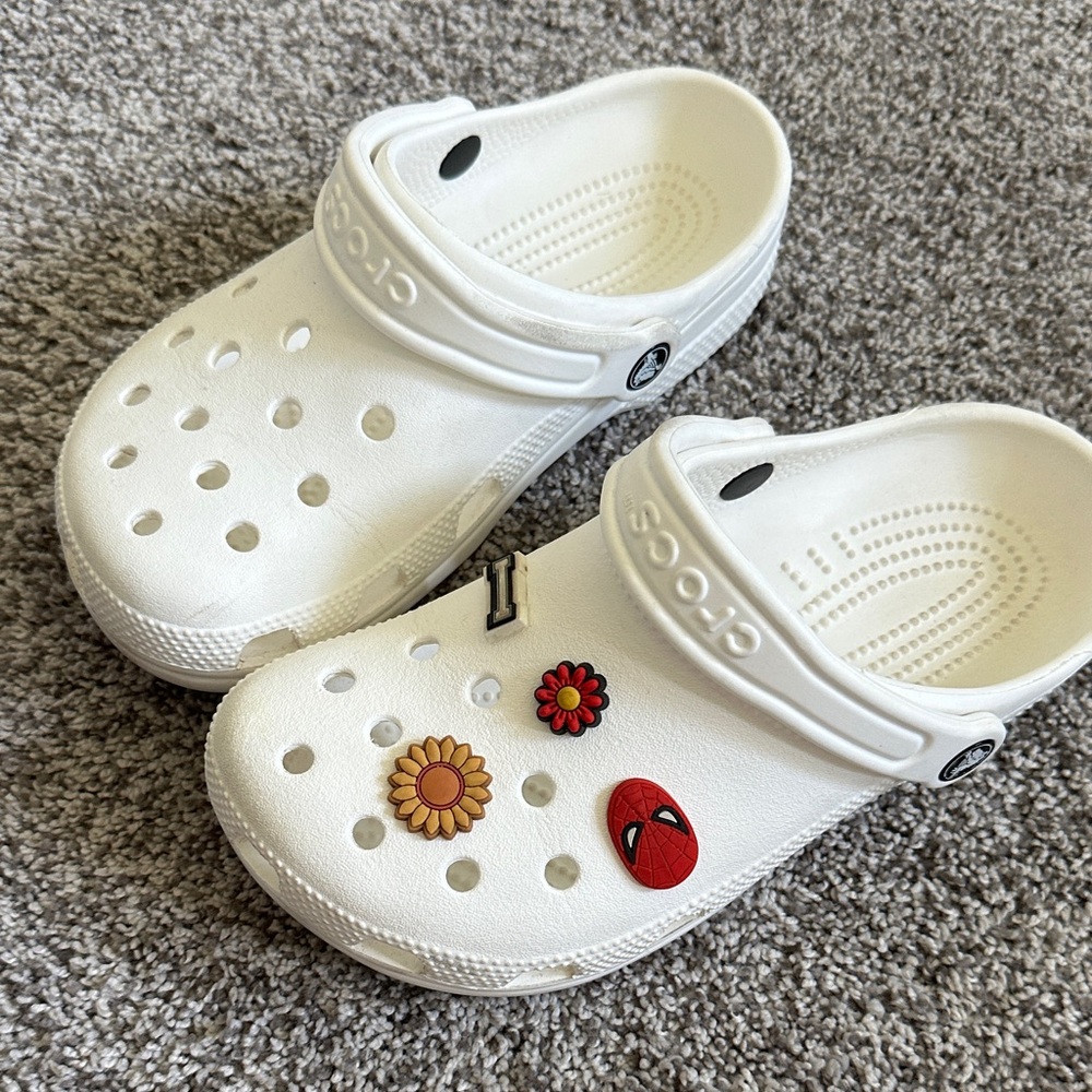 CROCS Kids White Slippers with Colorful Charms